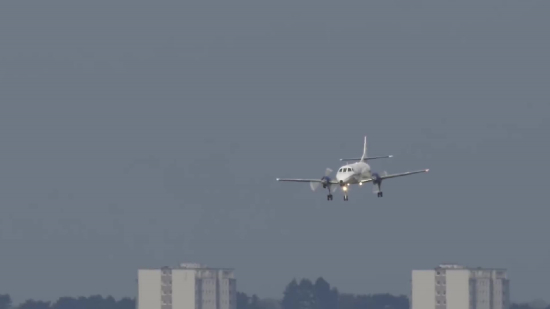 Plane Struggles with Windy Weather